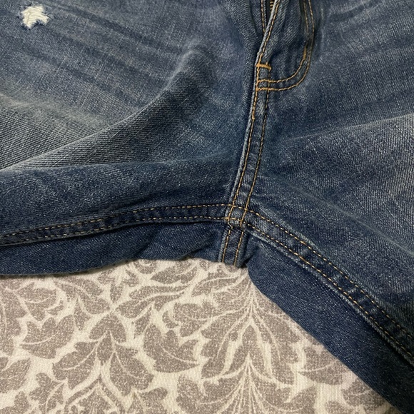 NWOT Abercrombie & Fitch Boyfriend Jeans - Picture 4 of 5